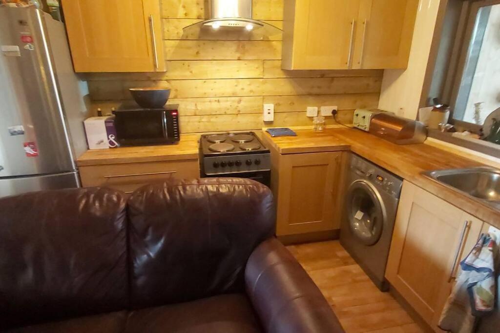Captain Tom'S. A Cosy Wee House In Lochinver . Extérieur photo