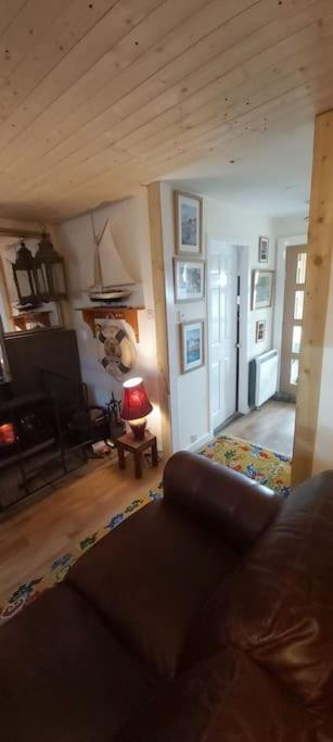 Captain Tom'S. A Cosy Wee House In Lochinver . Extérieur photo